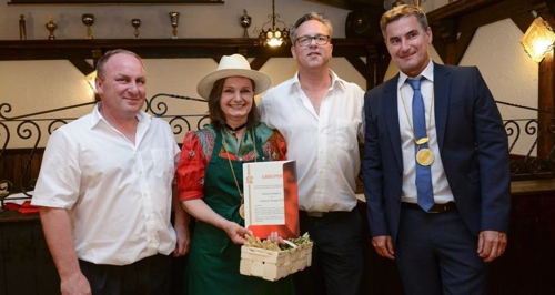 MM_Verleihung_goldener_Spargel_Barbara_Waldkirch-500.jpg
